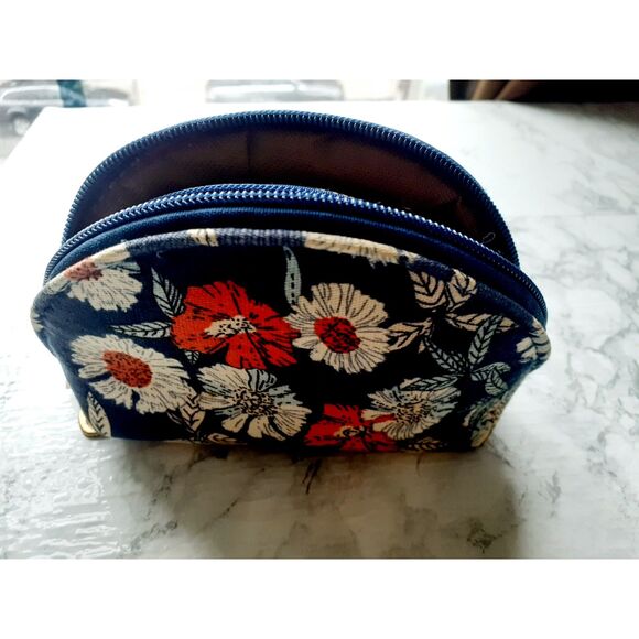 Set of Two Floral Zippered Coin Purses - Picture 5 of 7